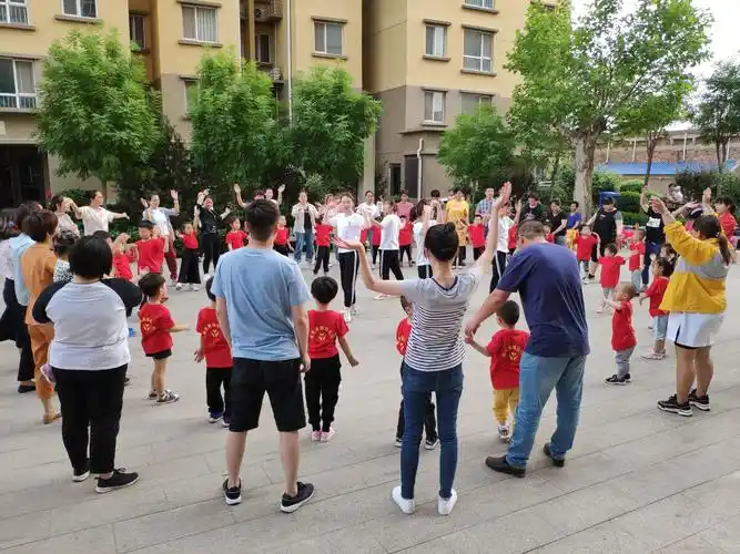 史上最high的"激情水世界"亲子活动,阳光尚城幼儿园带您开启一段盛夏