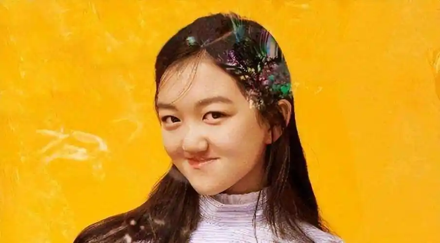 王菲女儿"整容"式长大,兔唇消失气质超群,涂上红唇十分女神_穿着_疾病