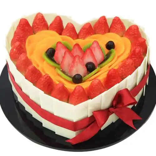 2020年最新款心形欧式巧克力水果情侣蛋糕适合送爱人送女朋友