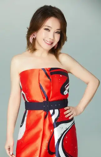 组图:辛晓琪全新春日写真曝光 浅笑安然展魅力_高清图集_新浪网