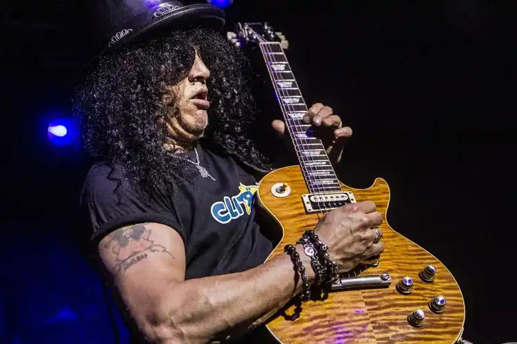 吉他手slash图片-1219 - 摇滚壁纸网