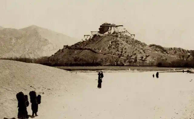 1899年1902年西藏布达拉宫雄伟壮丽老照片