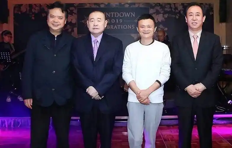 不过,根据公开资料,许智健拥有加拿大永久居留权.