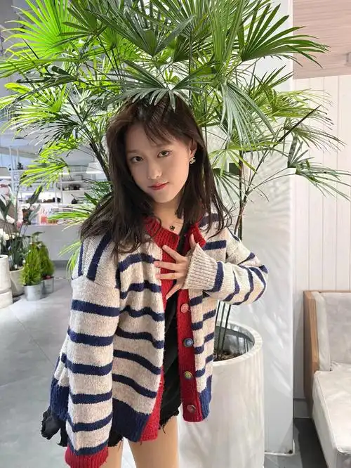 15岁女高中生的圣诞节