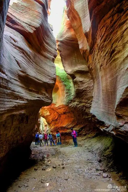 陕西省甘泉县雨岔大峡谷——壮美奇观