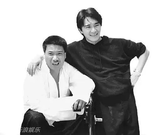 曝吴孟达周星驰罕见私照_新浪图片