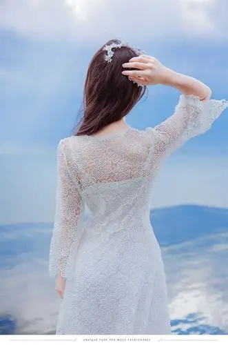 jjay大叔浪漫美女樱花图案设计镂空性感蕾丝白色连衣裙喇叭袖长裙