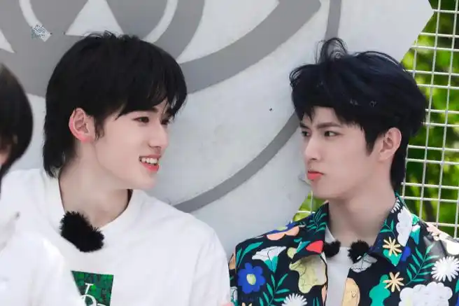 "可是他很为我着迷耶"6106026107文轩超话#宋亚轩刘耀文 全